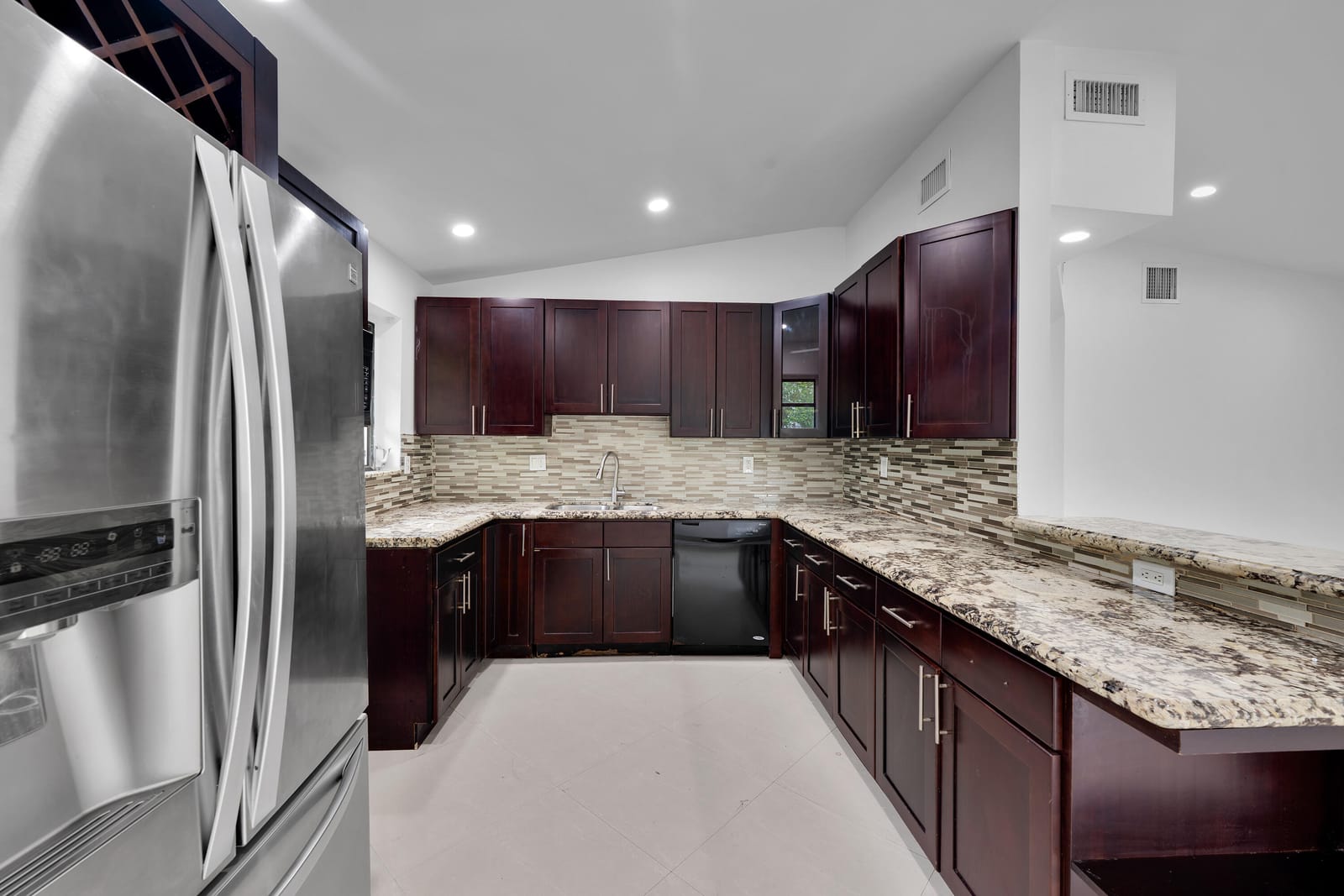 17551 NE 5th Avenue, North Miami Beach, FL 33162 photo 16