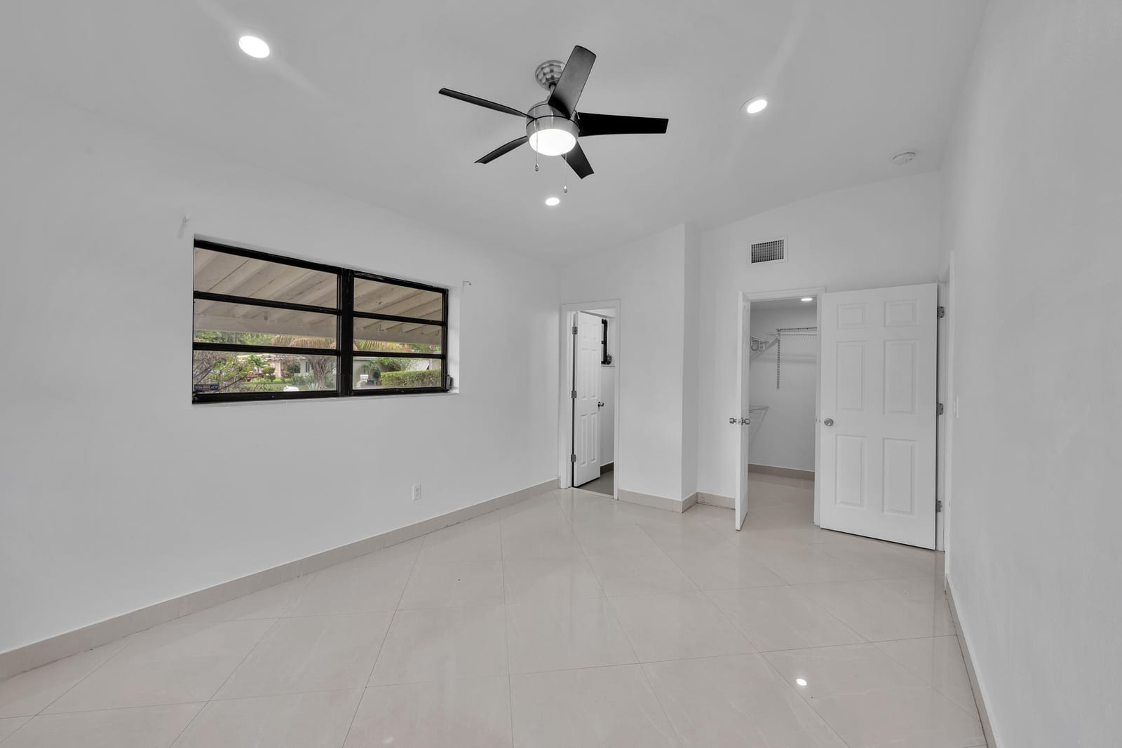 17551 NE 5th Avenue, North Miami Beach, FL 33162 photo 22