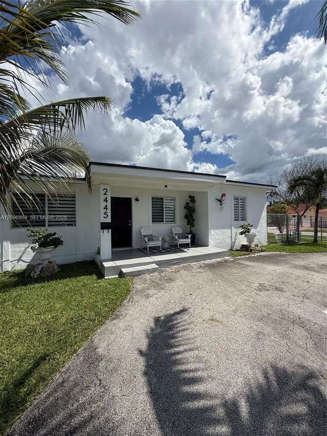 2445 SW 90th Avenue 1, Miami, FL 33165