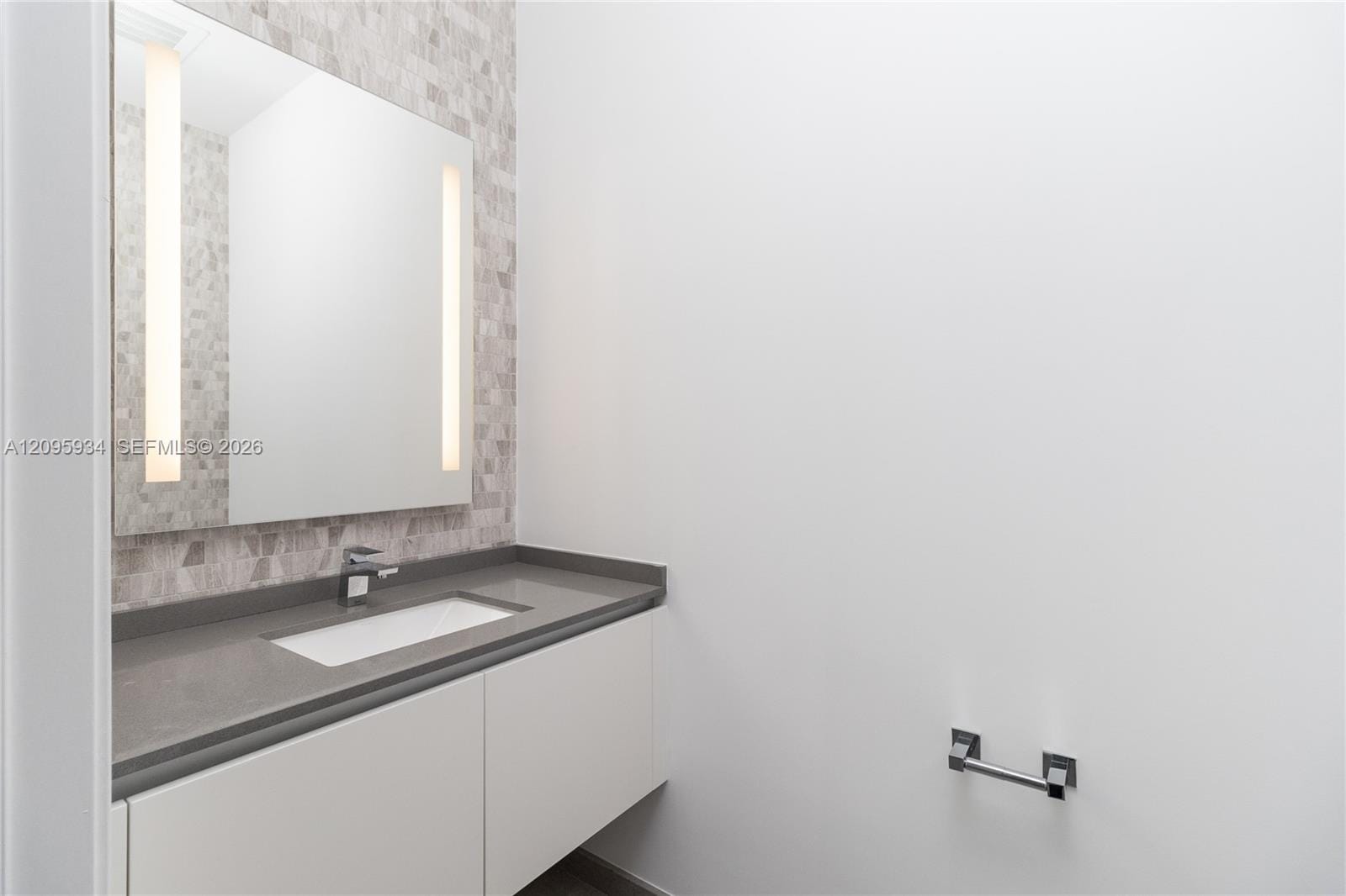 68 SE 6th Street 4006, Miami, FL 33131 photo 13