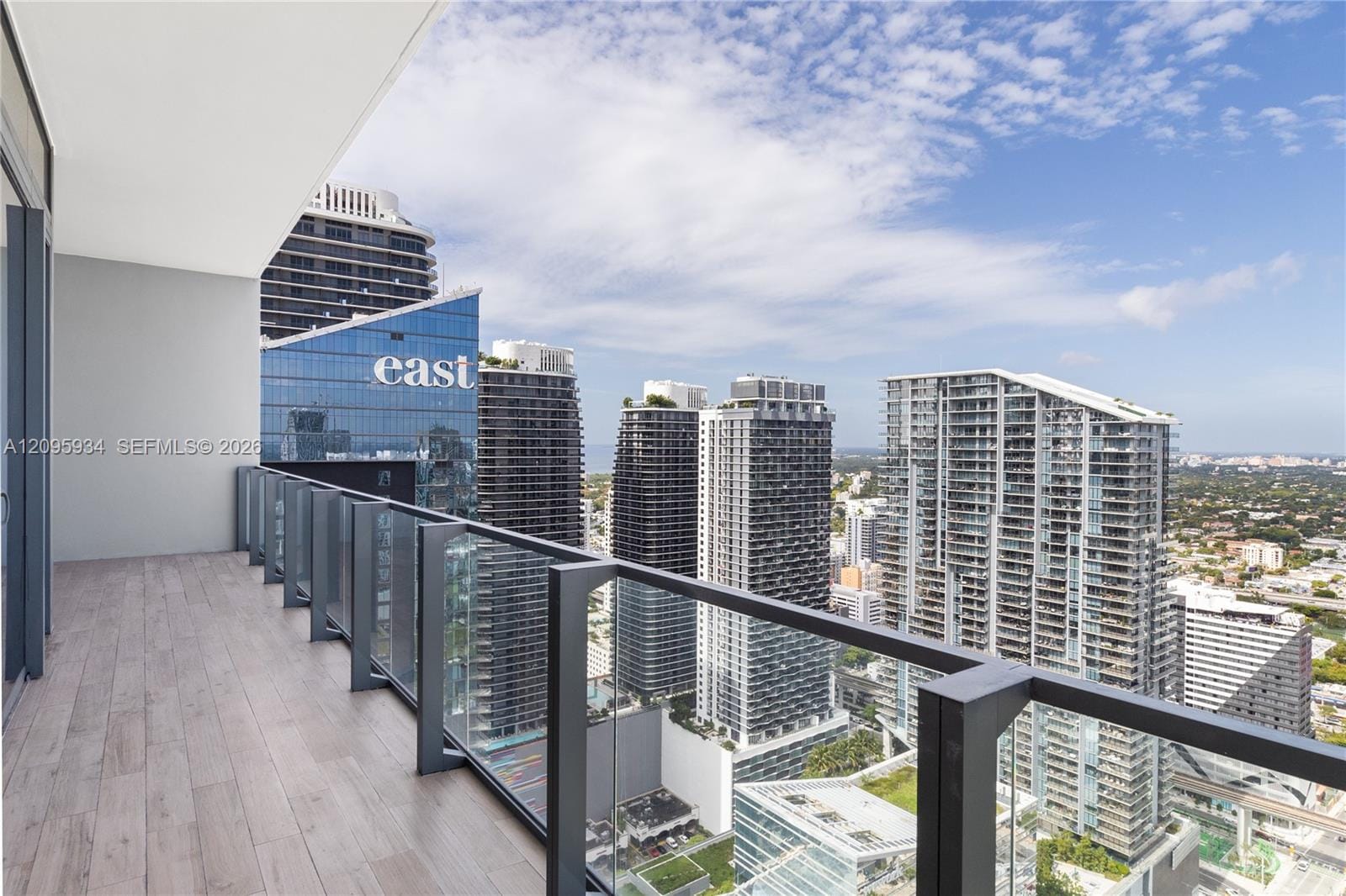 68 SE 6th Street 4006 — photo 3