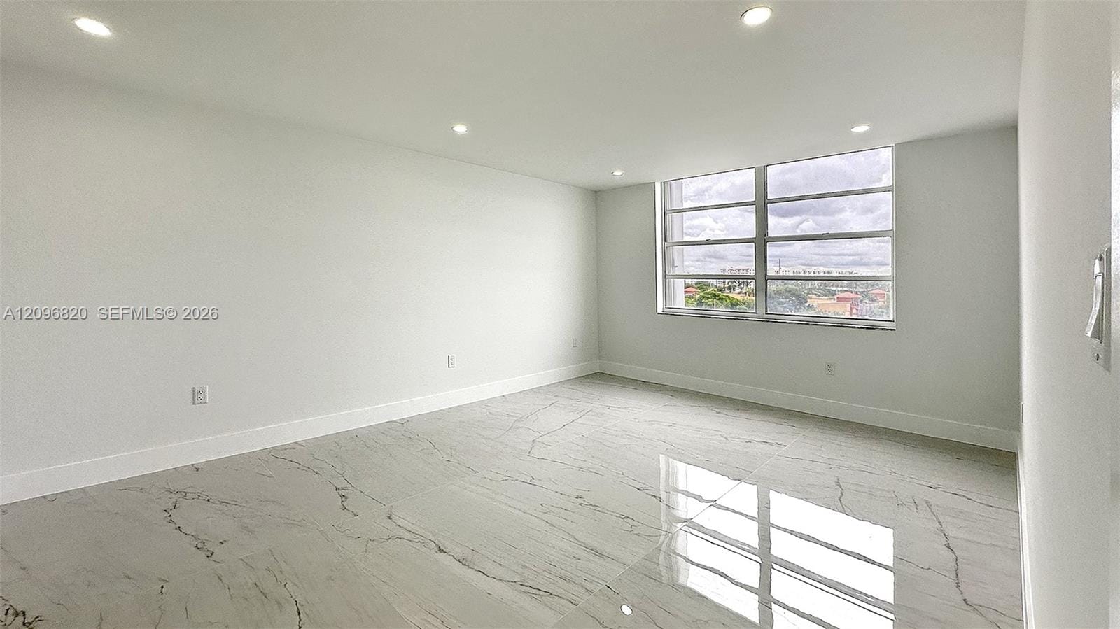 2750 NE 183rd Street 505, Aventura, FL 33160 photo 11
