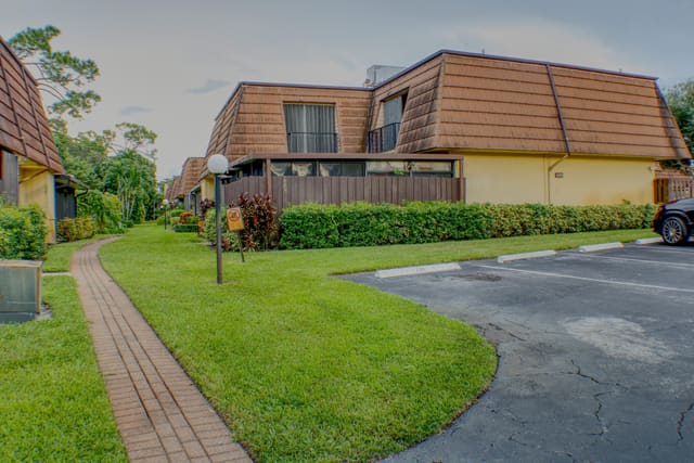 4171 TURNBERRY Circle 1203, Lake Worth, FL 33467