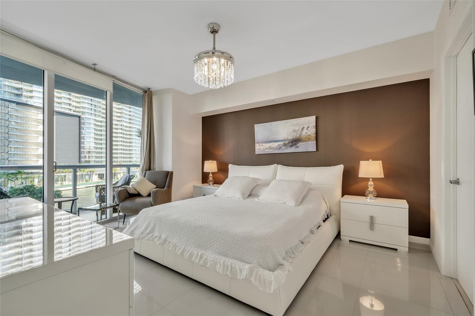 475 BRICKELL Avenue 512 — photo 4