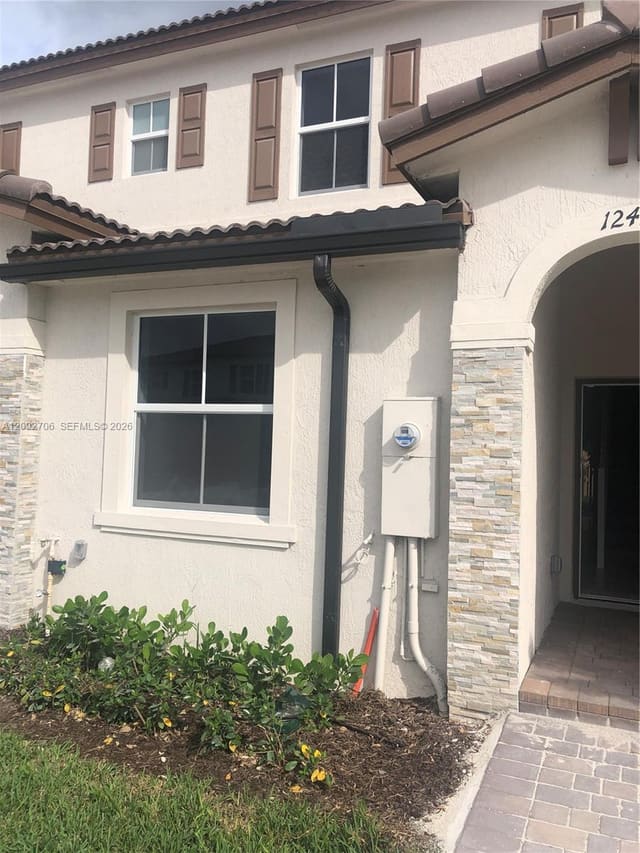 12437 NW 23rd Court, Miami, FL 33167