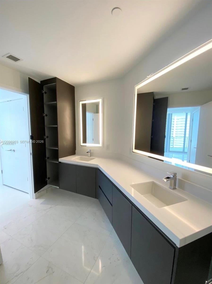 851 NE 1st Avenue 3609 — photo 8