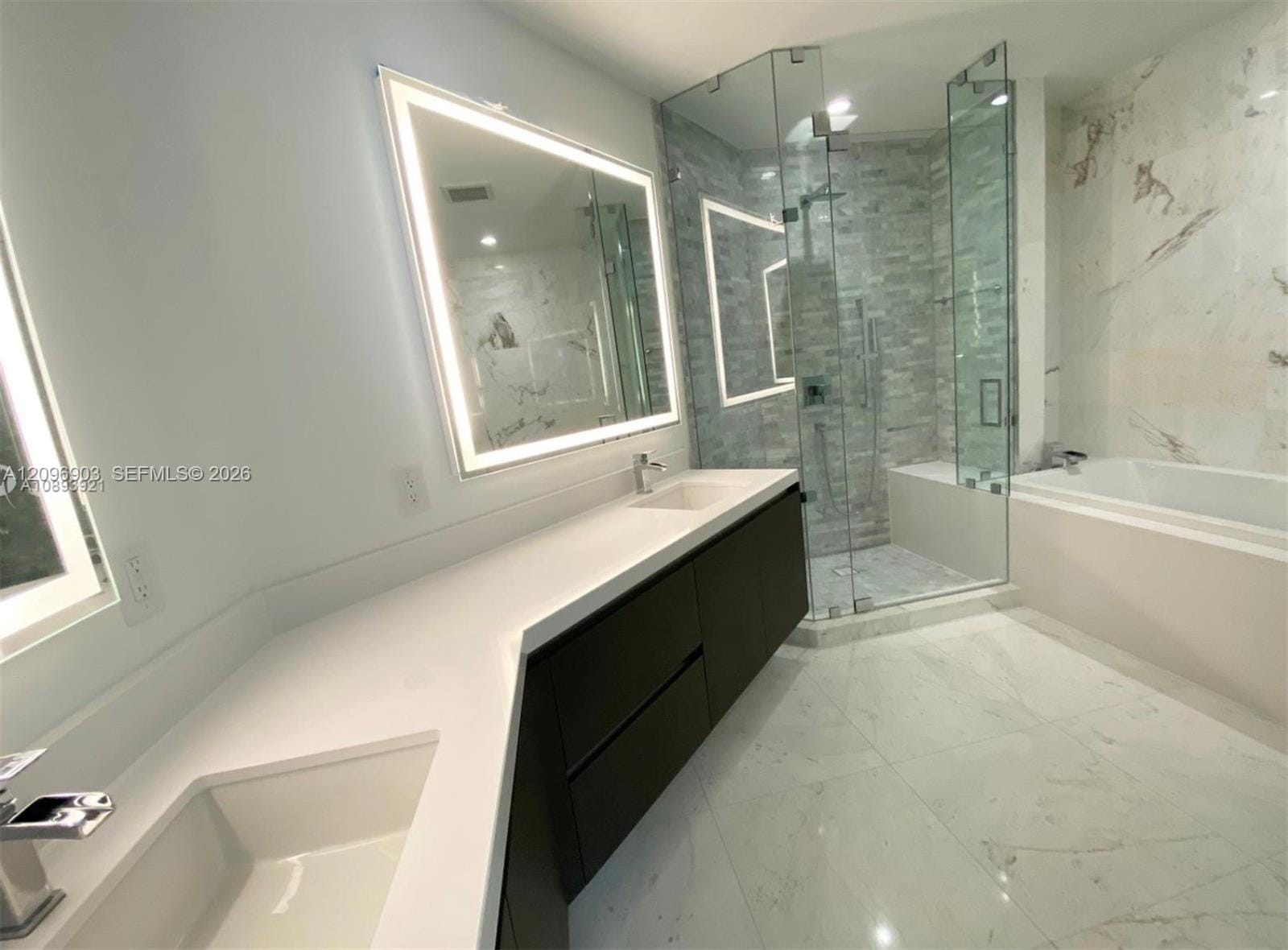 851 NE 1st Avenue 3609 — photo 9