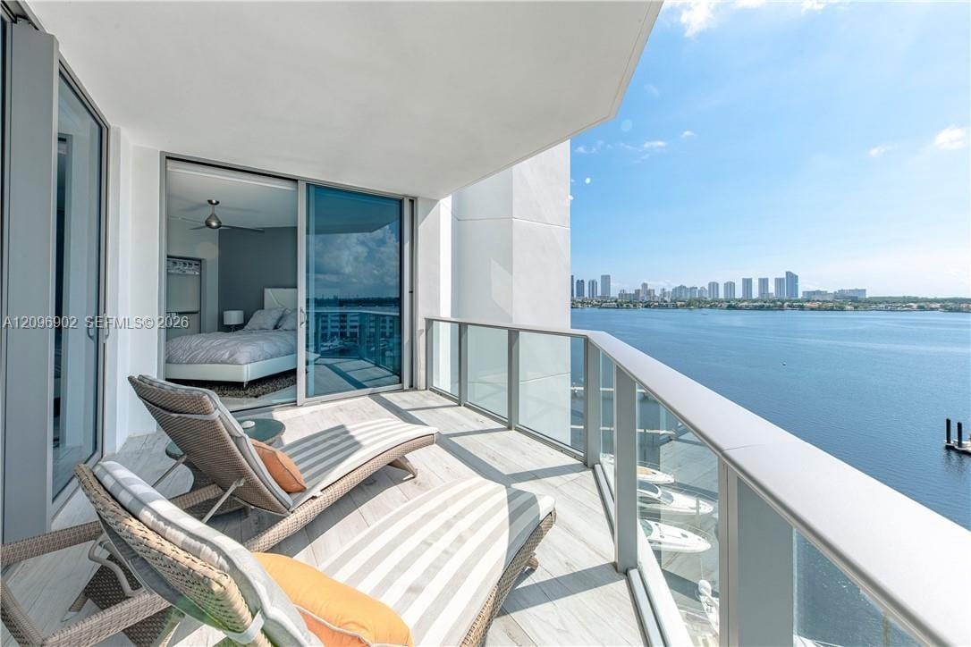 17301 Biscayne Boulevard 703, North Miami Beach, FL 33160 photo 17