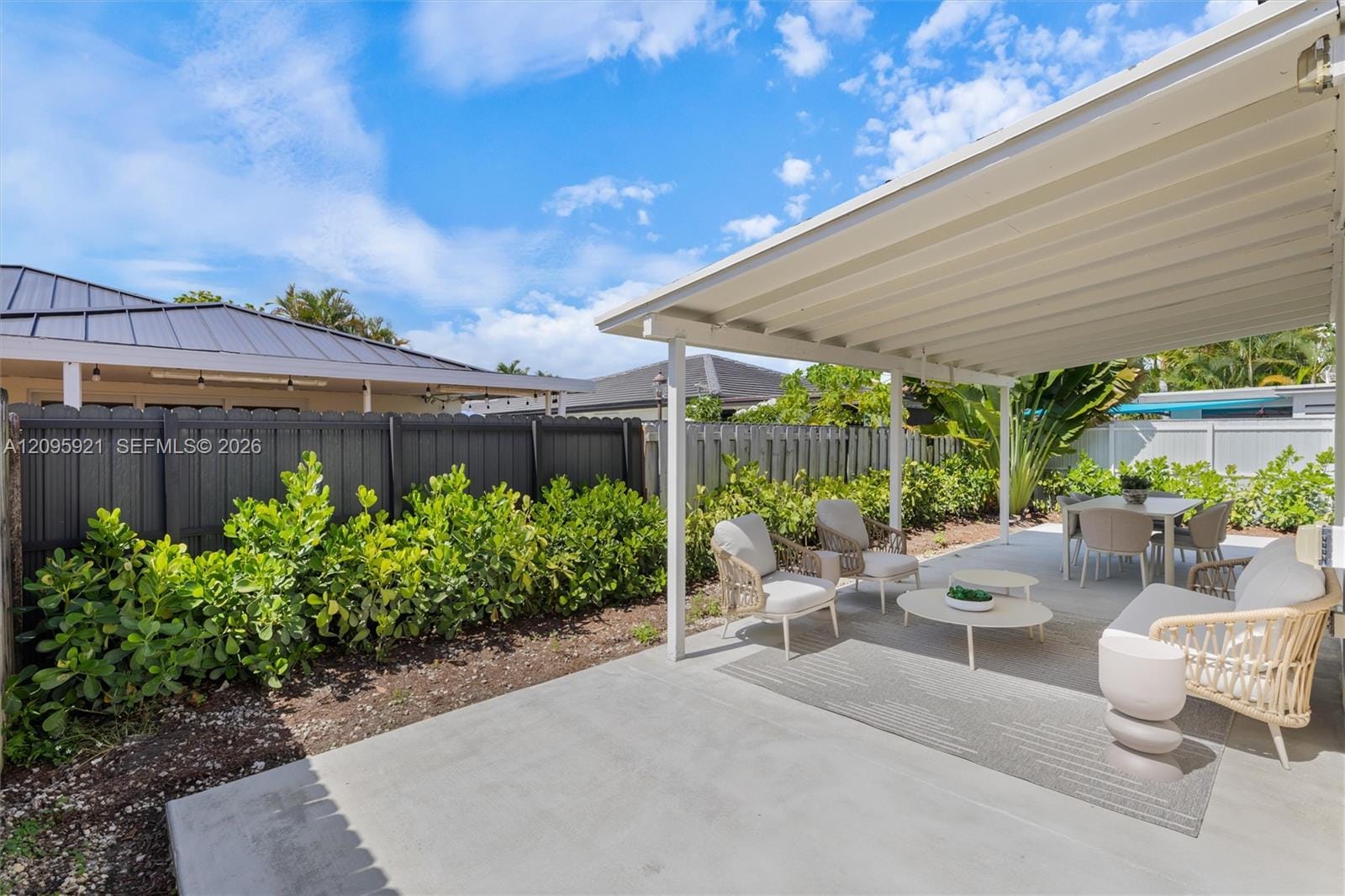 1140 SW 85th Court, Miami, FL 33144 photo 20