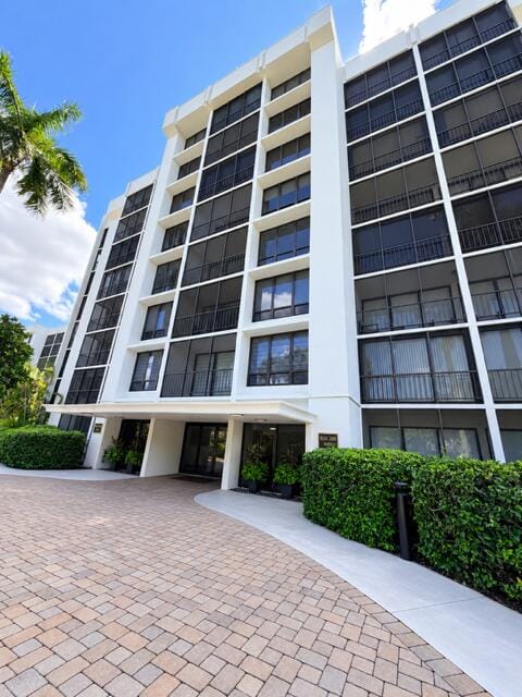 6845 Willow Wood Drive, Boca Raton, FL 33434 photo 2