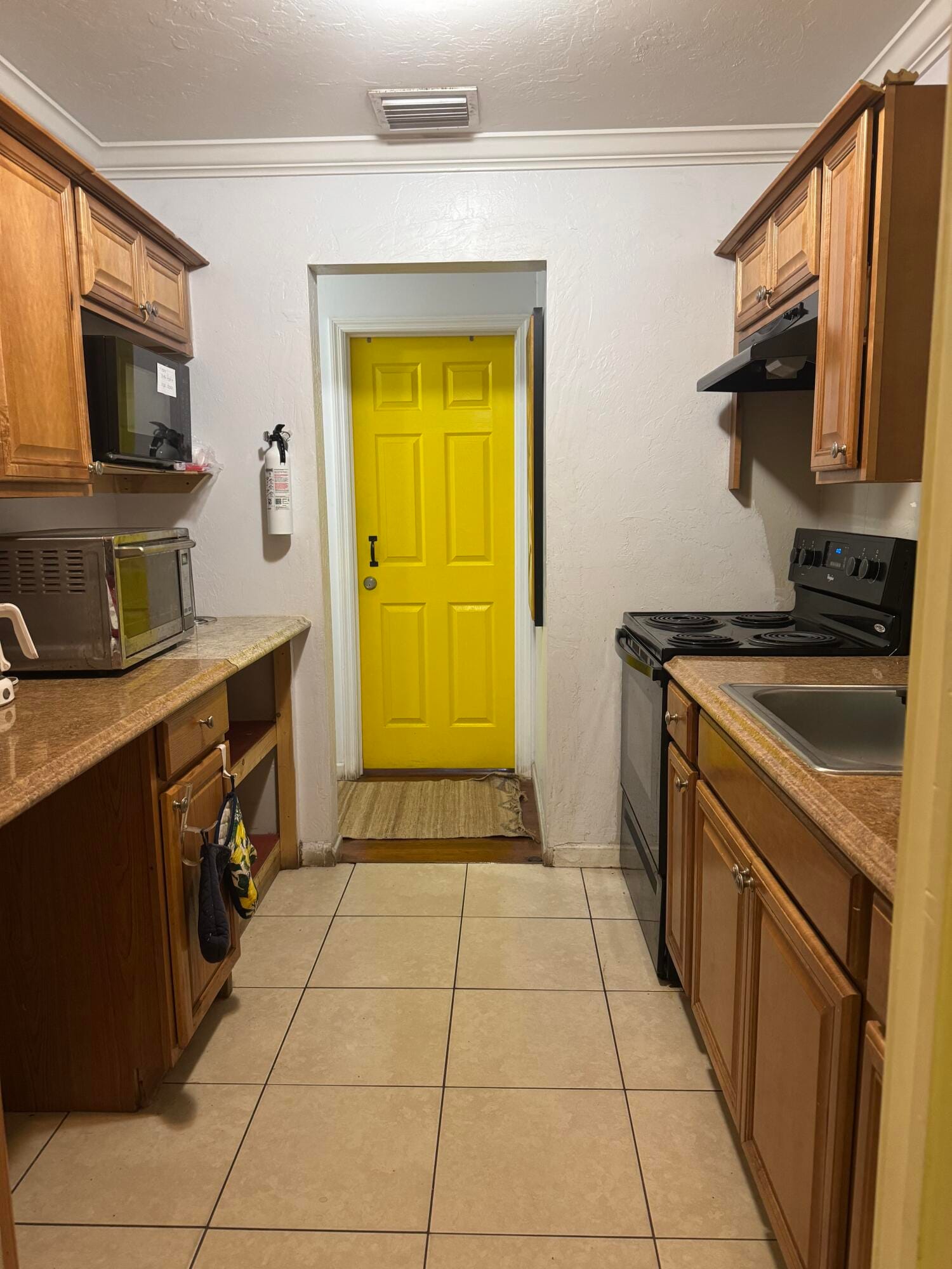 815 BRIGGS Street, West Palm Beach, FL 33405 photo 2