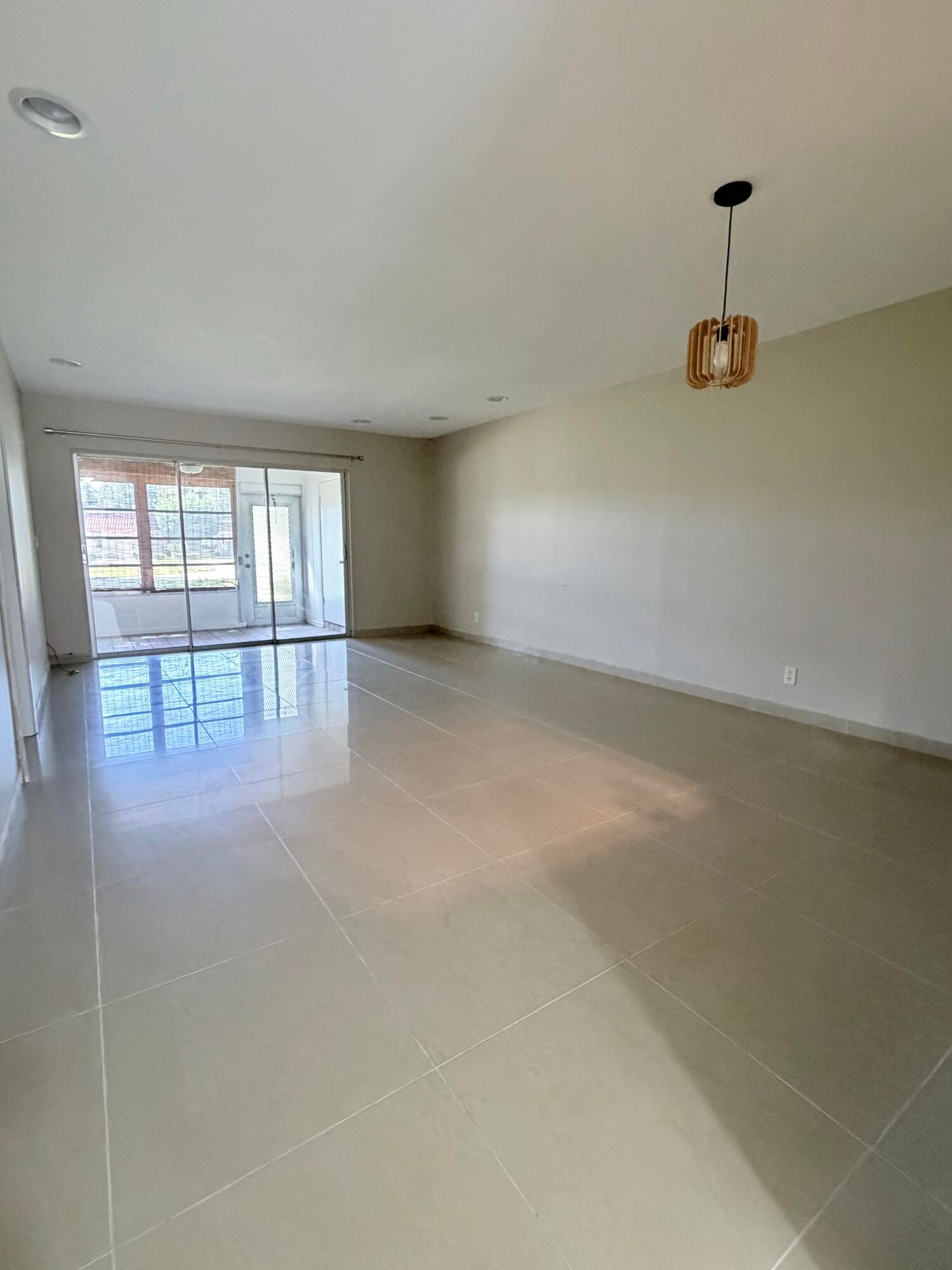 630 MARLBORO Oval B — photo 5
