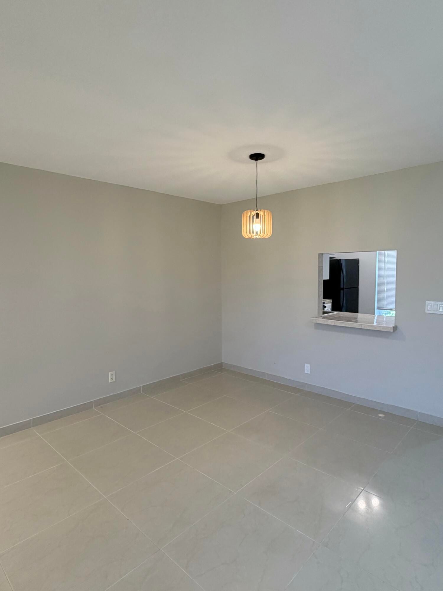 630 MARLBORO Oval B — photo 6