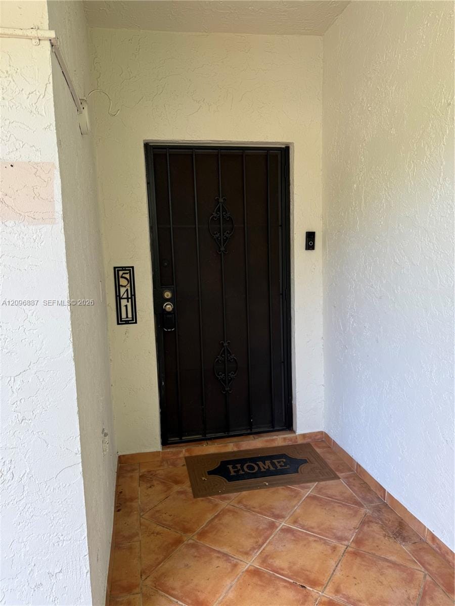 541 NE 199th Lane 2X, Miami, FL 33179 photo 3