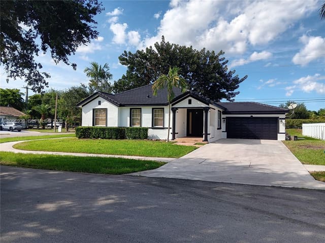 12971 SW 200th Terrace, Miami, FL 33177