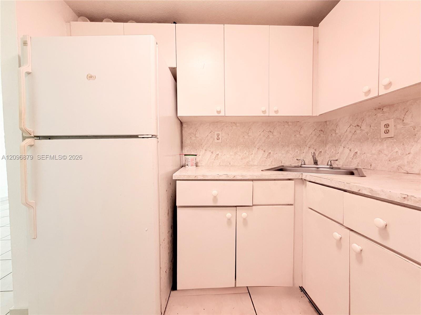 606 W 81st Street 320, Hialeah, FL 33014 photo 2