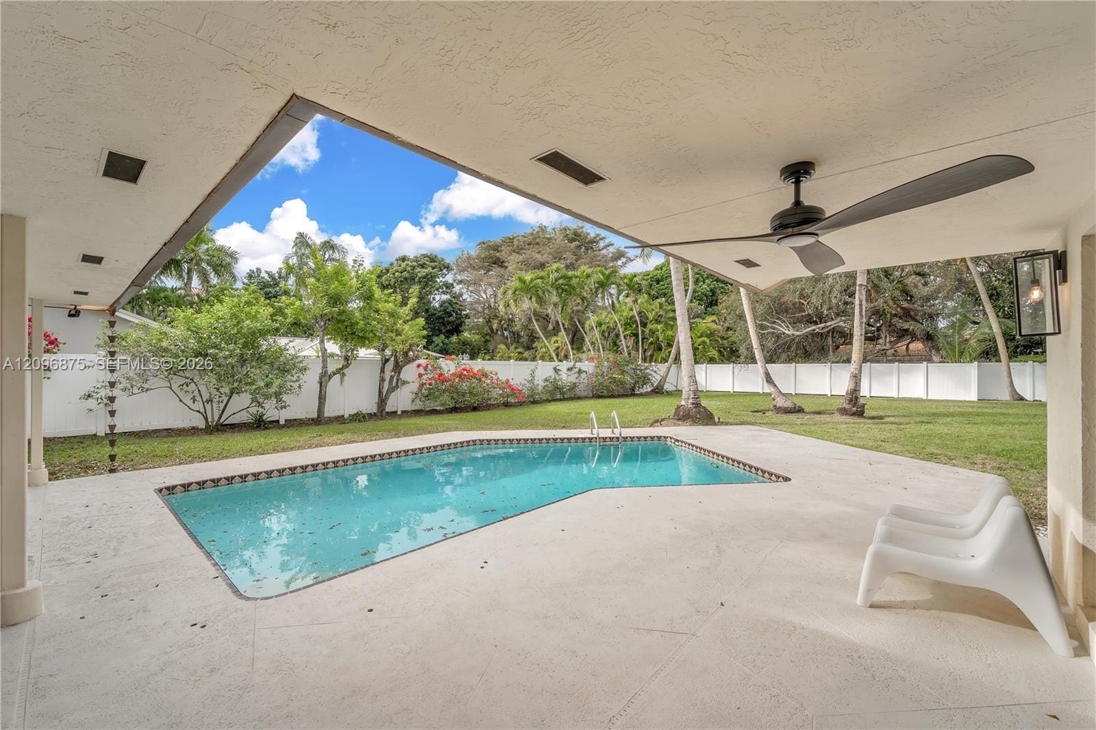 10330 SW 58th Court, Pinecrest, FL 33156 photo 2