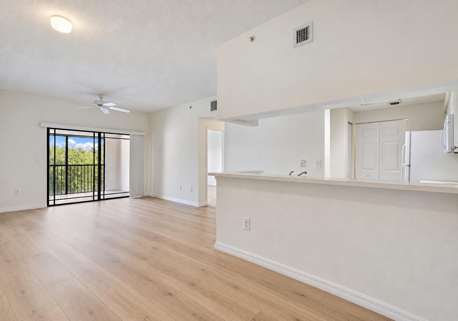 3022 ALCAZAR Place 306, Palm Beach Gardens, FL 33410 photo 4