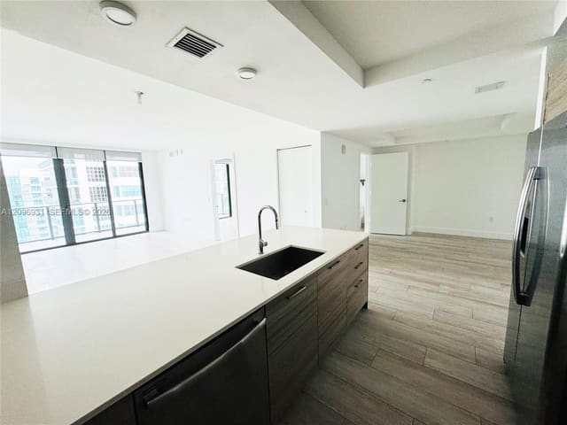121 NE 34th Street 2302, Miami, FL 33137