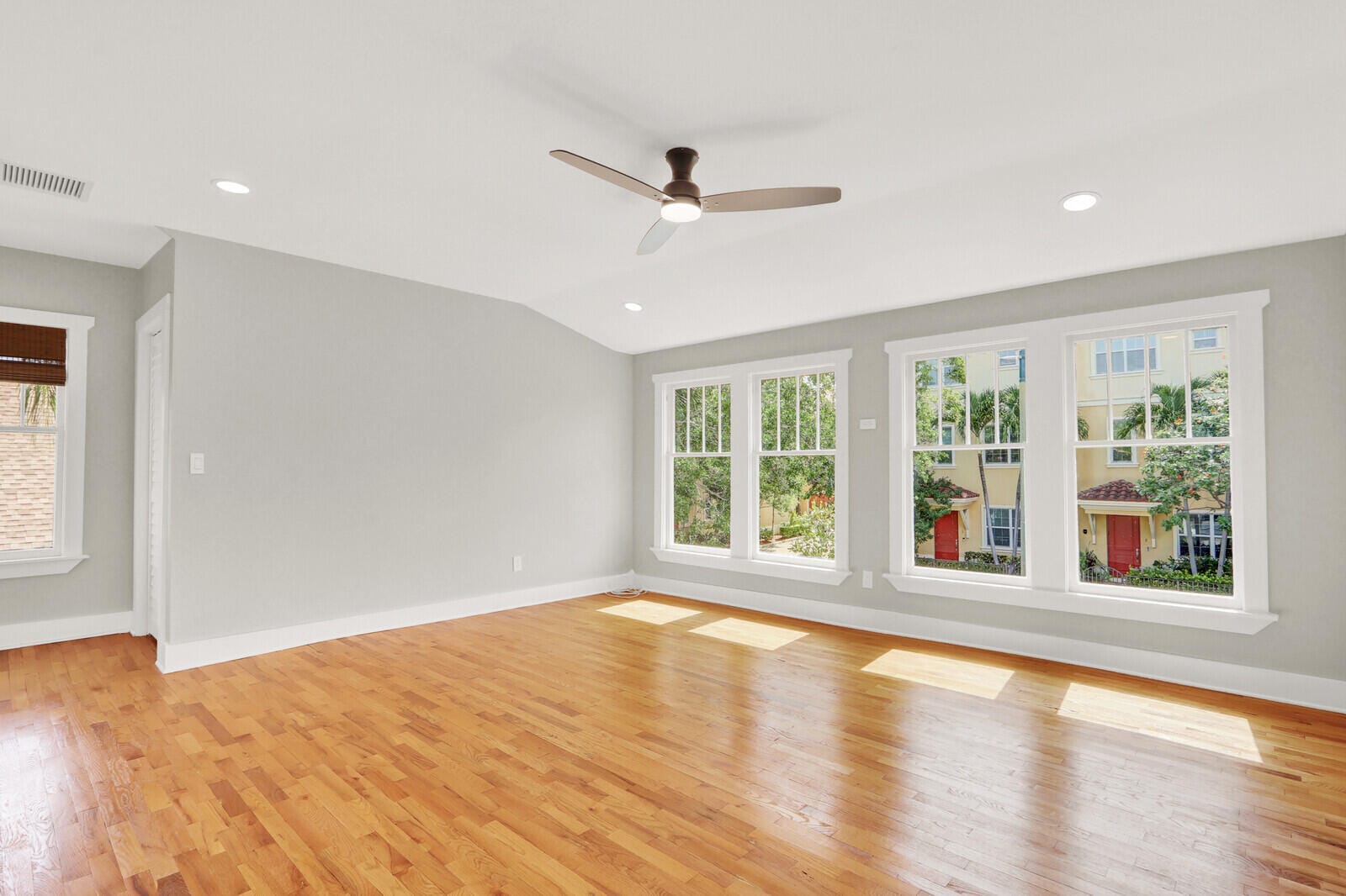 217 S FEDERAL Highway, Lake Worth Beach, FL 33460 photo 30