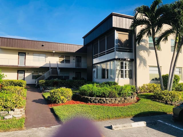 437 BURGUNDY J N 437, Delray Beach, FL 33484