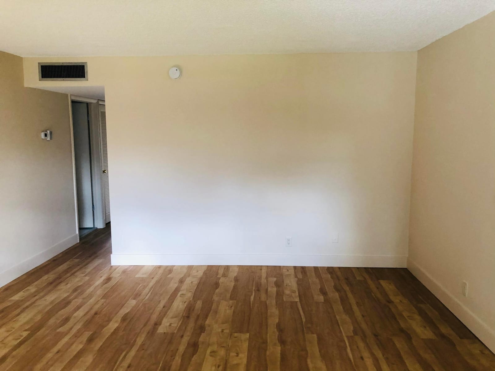 437 BURGUNDY J N 437 — photo 6