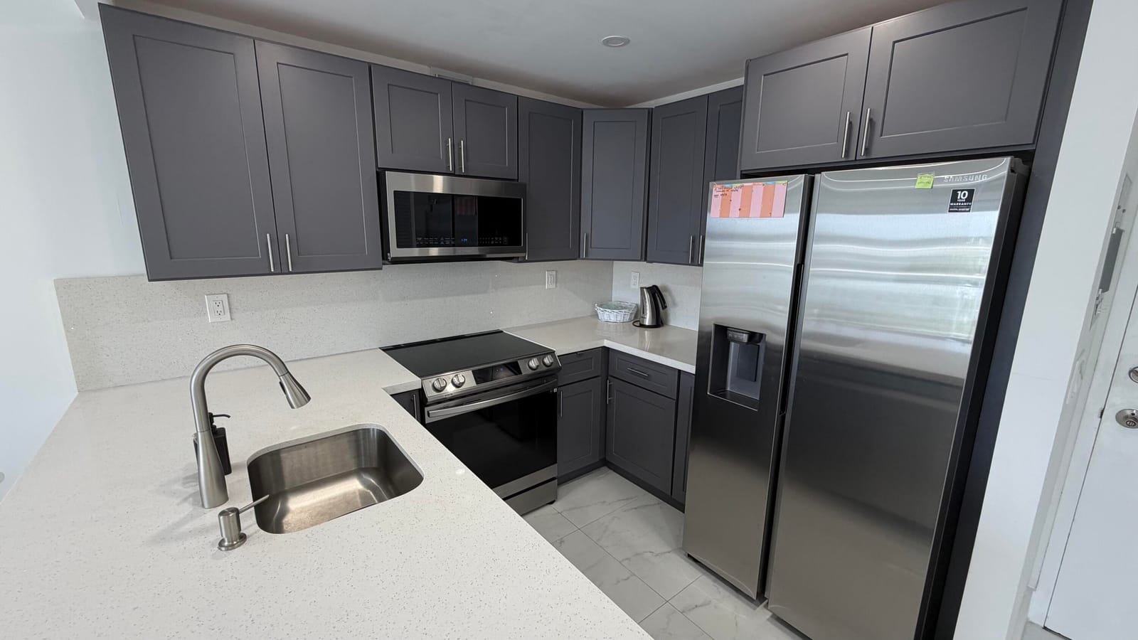 550 BAYSHORE Drive 507, Fort Lauderdale, FL 33304 photo 3