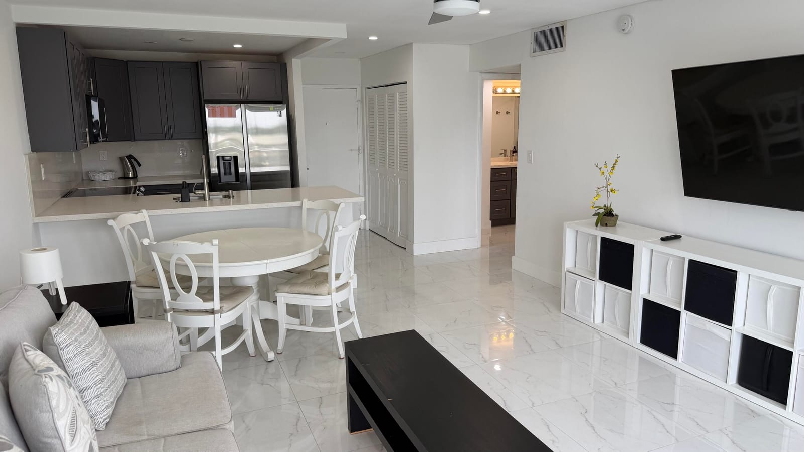 550 BAYSHORE Drive 507, Fort Lauderdale, FL 33304 photo 8
