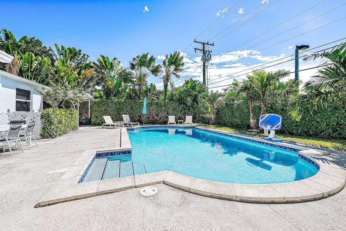 322 Maddock Street, West Palm Beach, FL 33405 photo 4