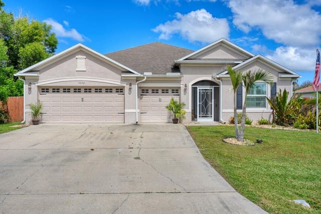 5332 NW South Crisona Circle, Port St. Lucie, FL 34986