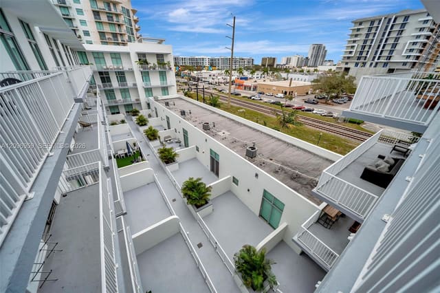 2100 Van Buren Street 508, Hollywood, FL 33020