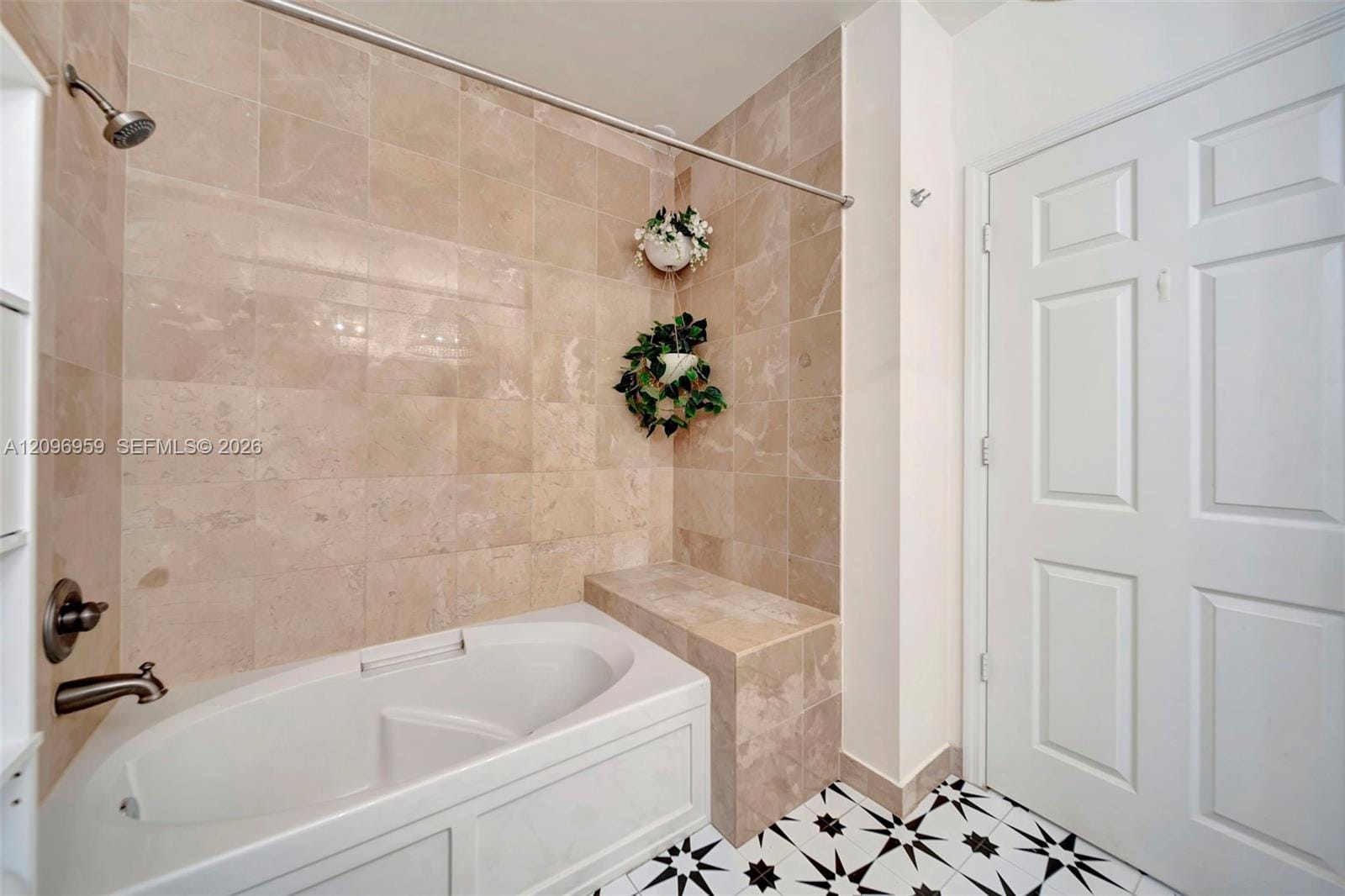 2100 Van Buren Street 508 — photo 7