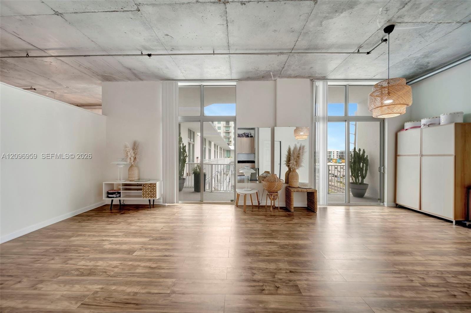2100 Van Buren Street 508 — photo 9