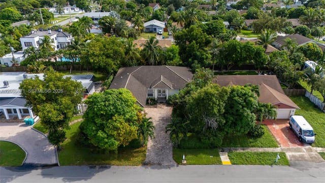716 NW 1st Avenue, Boynton Beach, FL 33426