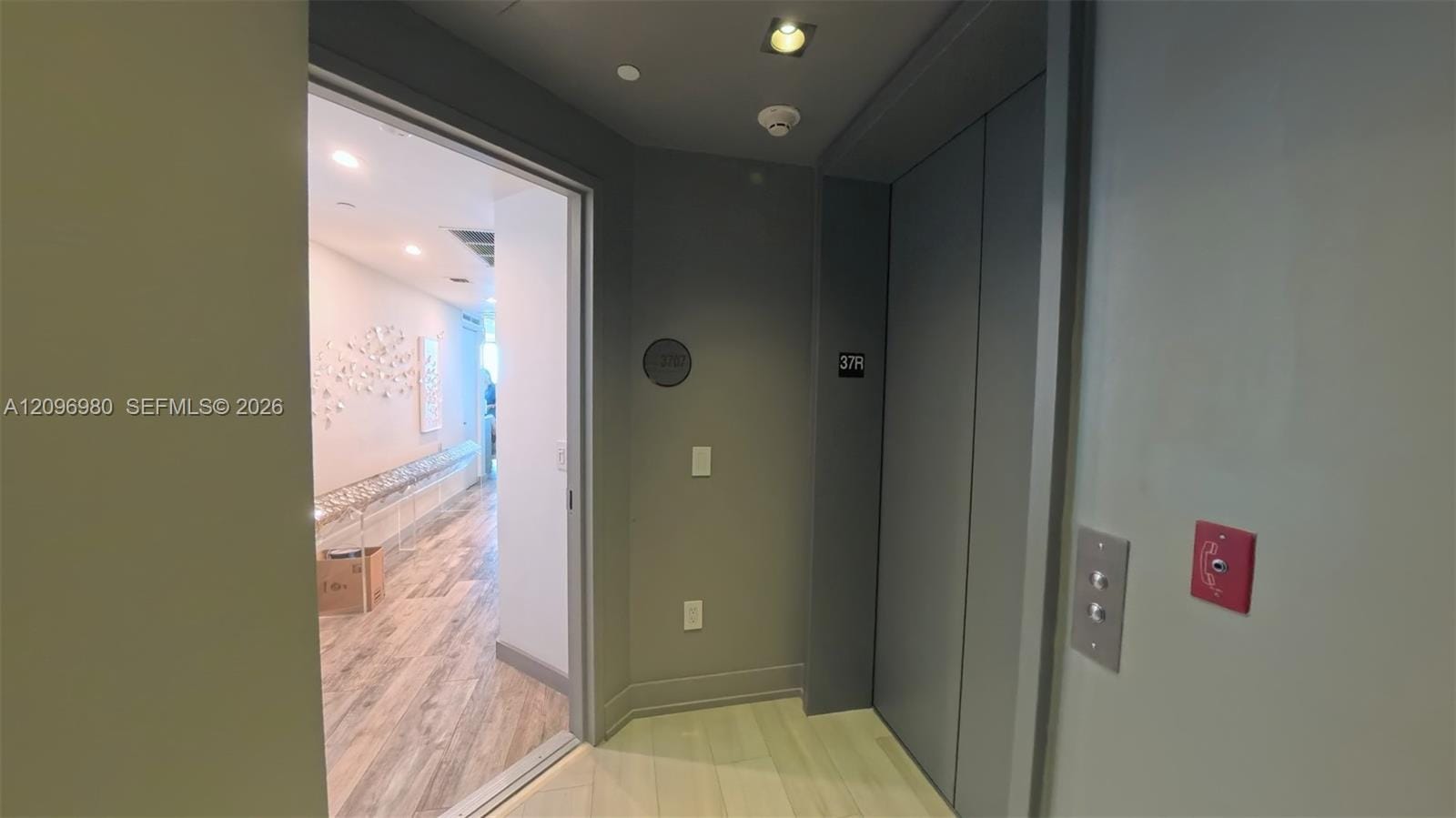 650 NE 32nd Street 3707 — photo 11