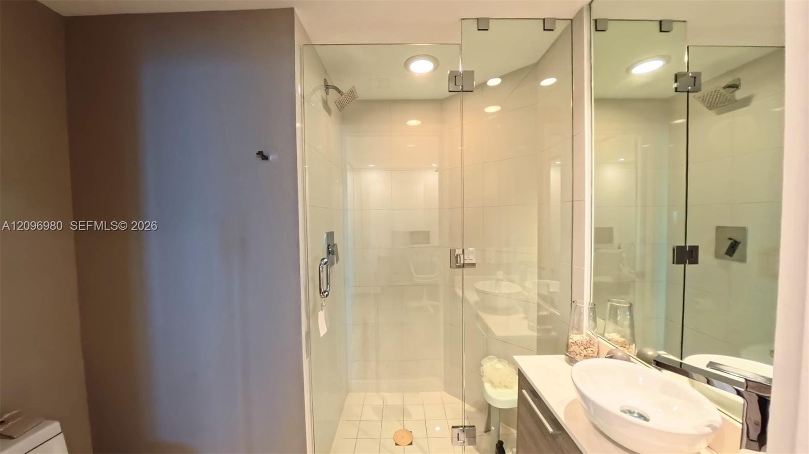 650 NE 32nd Street 3707 — photo 7