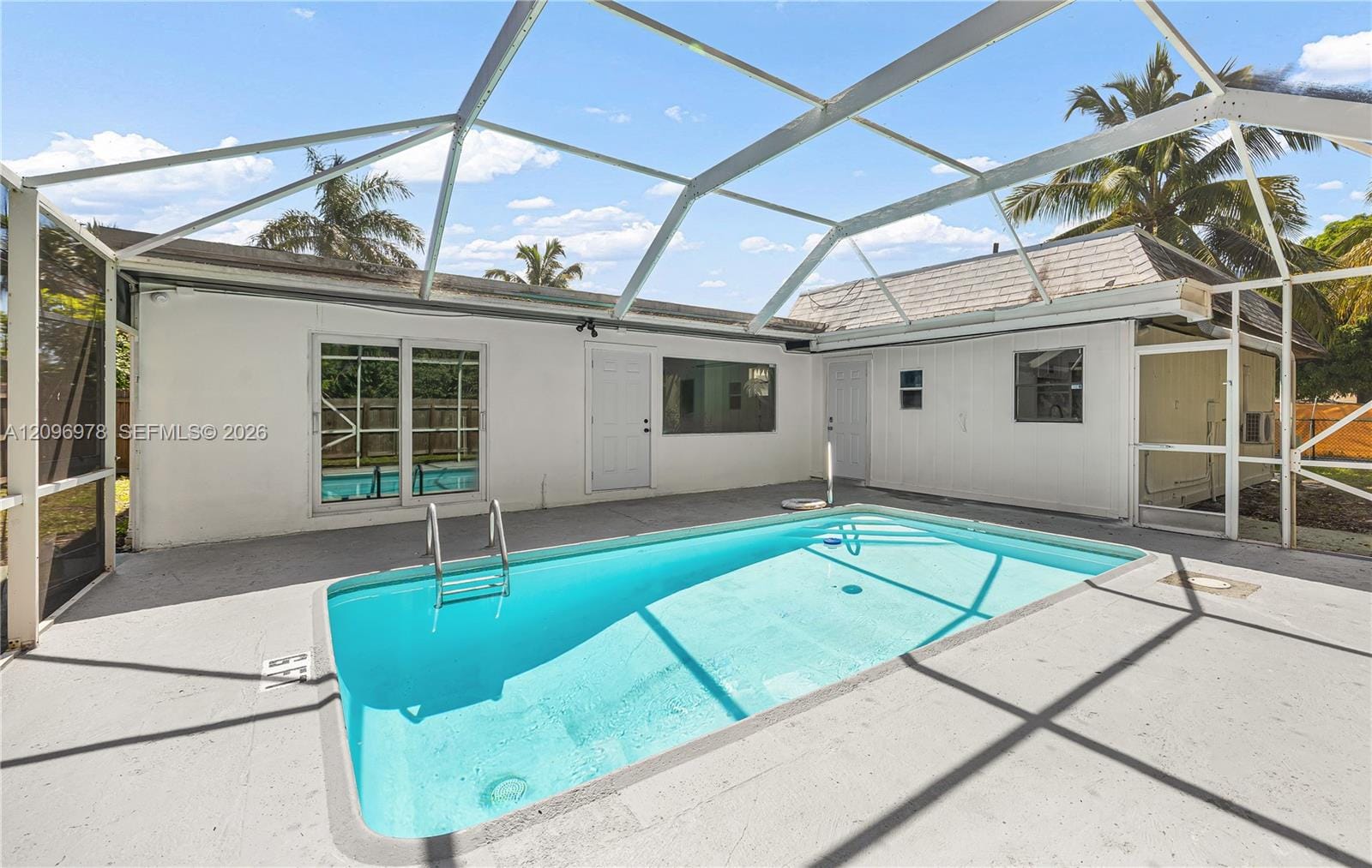 417 SW 1st Avenue — photo 3
