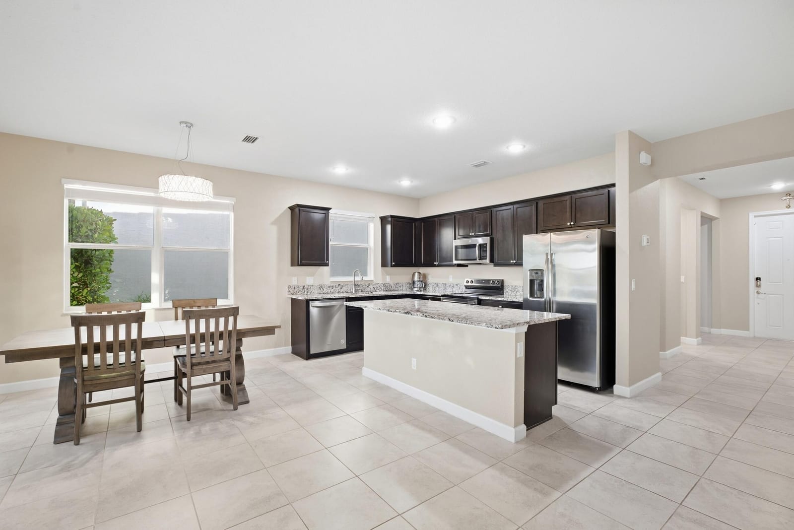 7730 NW GLADWELL Lane, Port St. Lucie, FL 34987 photo 14