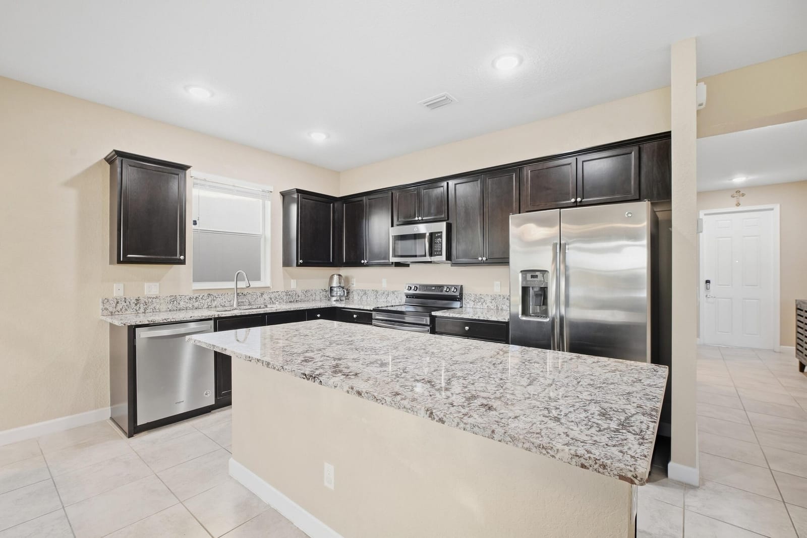 7730 NW GLADWELL Lane, Port St. Lucie, FL 34987 photo 15