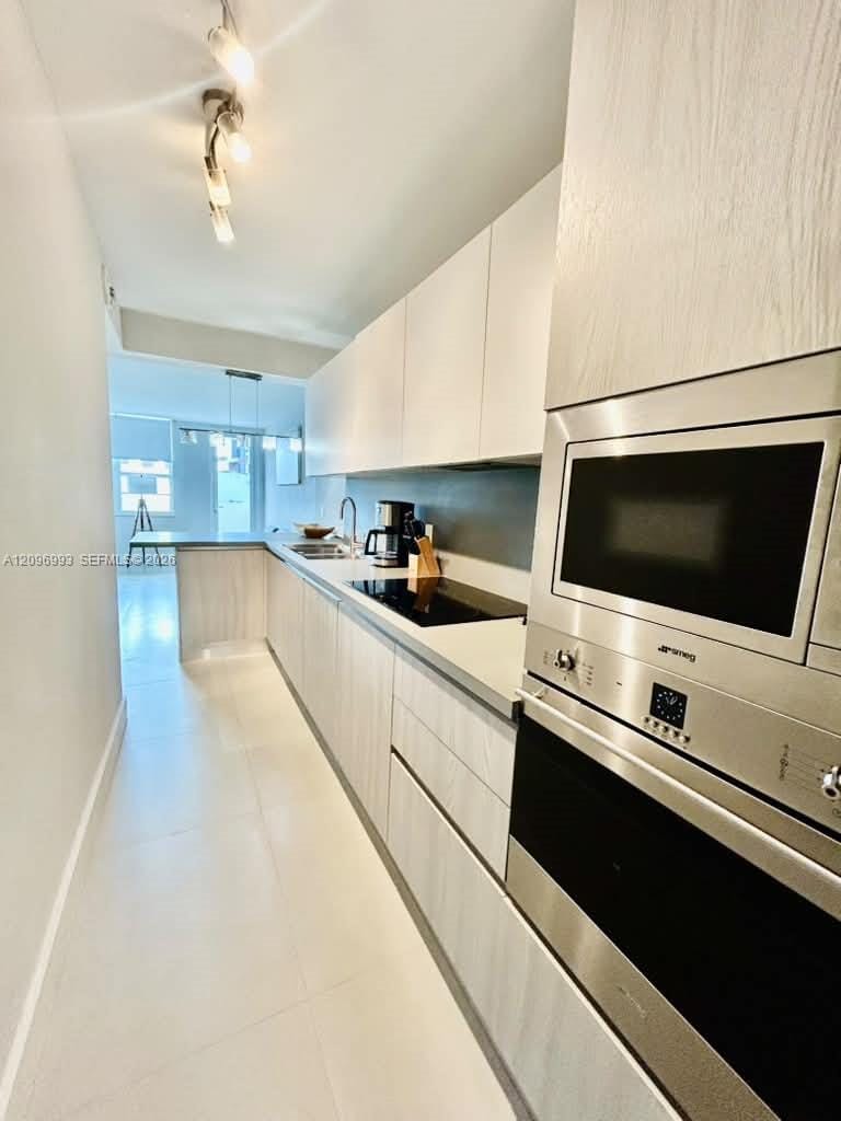 100 Lincoln Road 420, Miami Beach, FL 33139 photo 8
