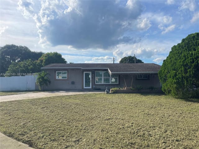 530 N 66th Terrace, Hollywood, FL 33024