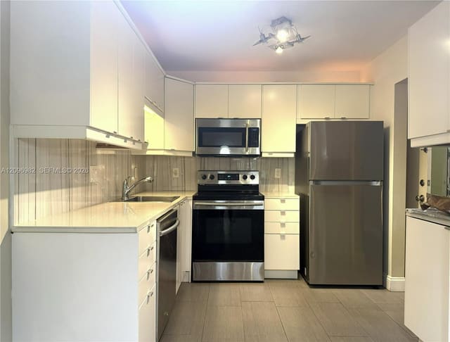 257 S Cypress Road 416, Barcelona Condo North Bld, Pompano Beach, FL