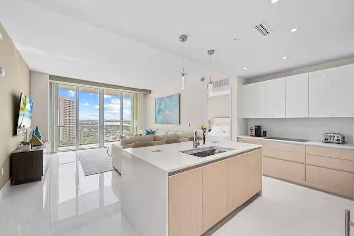 3100 N Ocean Drive H1707, Singer Island, FL 33404 photo 11
