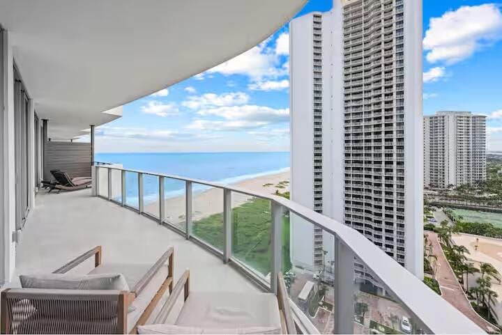 3100 N Ocean Drive H1707, Singer Island, FL 33404 photo 4