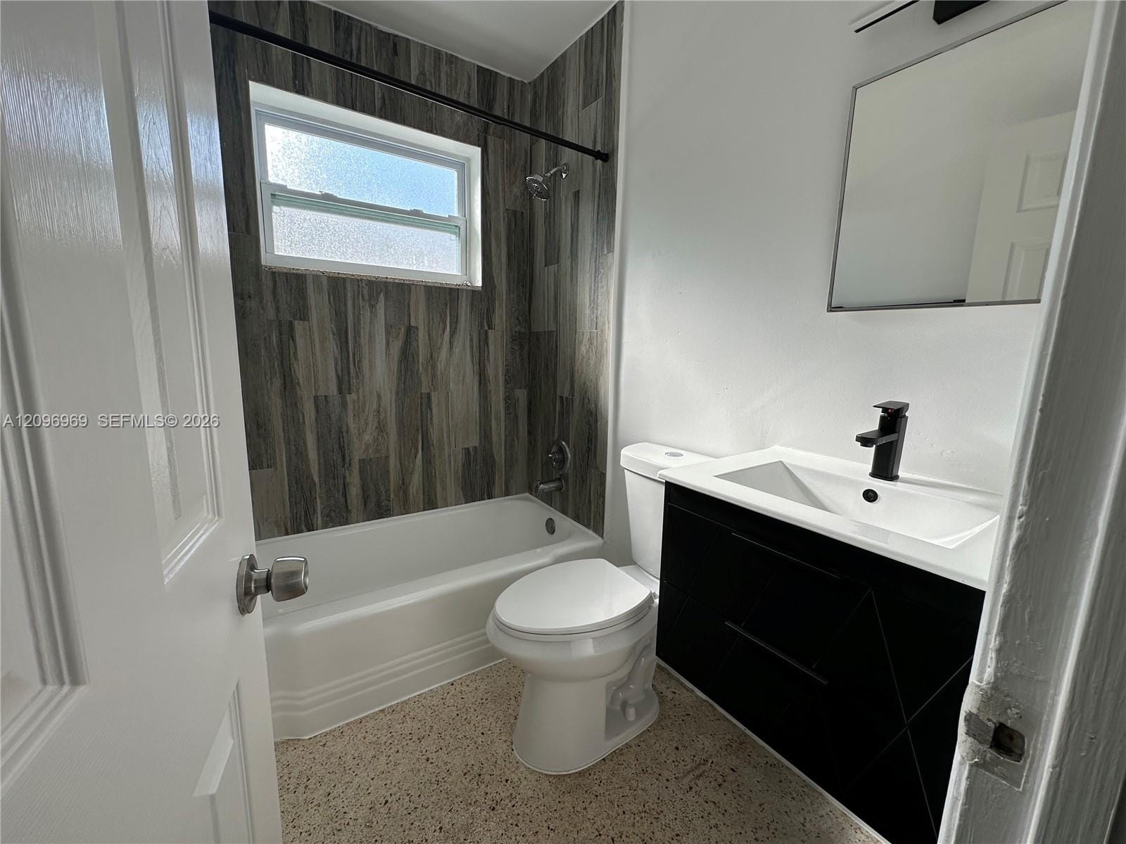 510 NE 4th Avenue 510, Hallandale Beach, FL 33009 photo 19