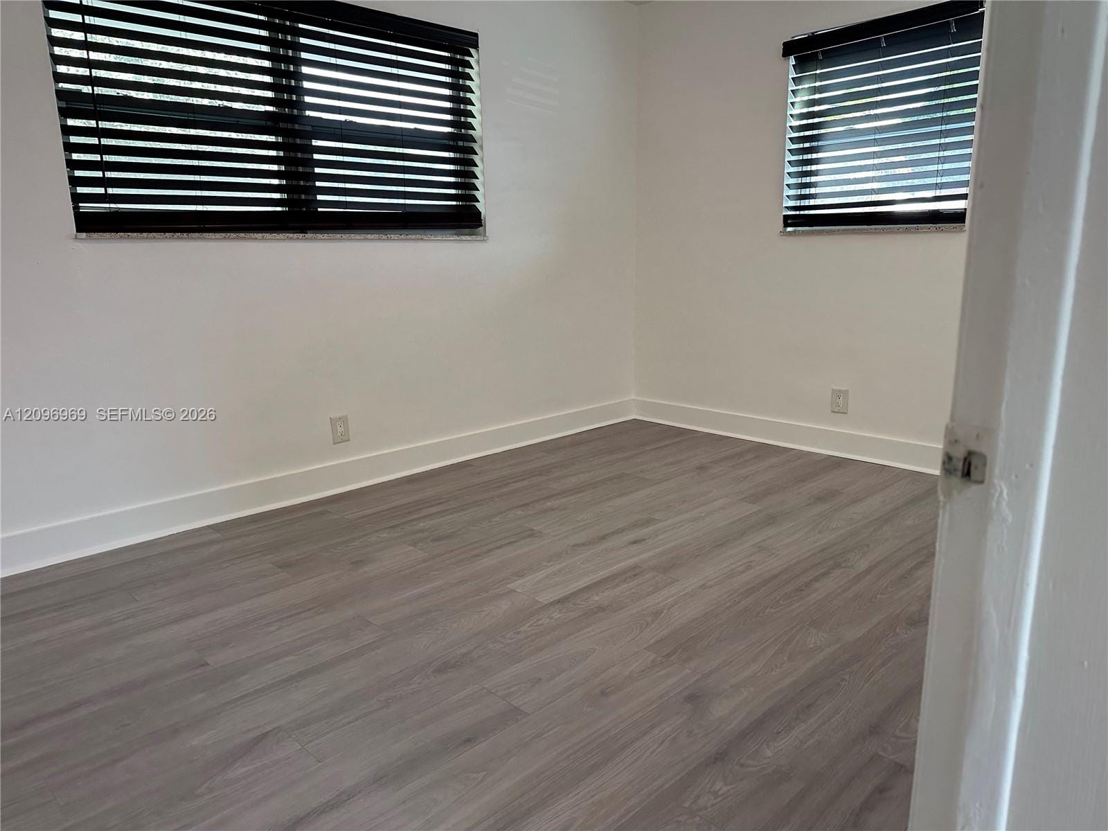 510 NE 4th Avenue 510, Hallandale Beach, FL 33009 photo 23