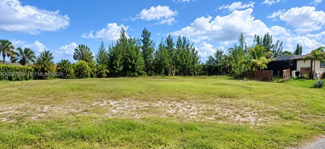 3607 NE 21st Street, FL 33909