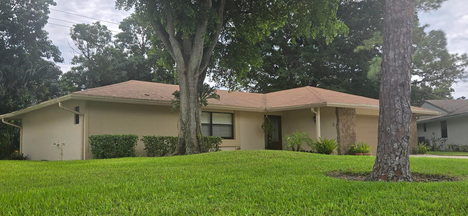 729 NW 23RD Lane — photo 3