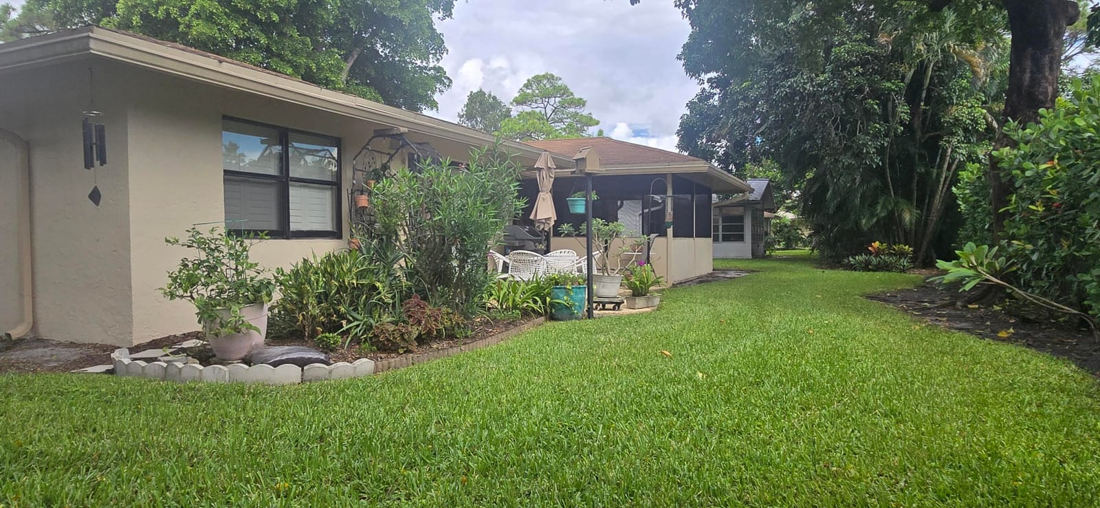 729 NW 23RD Lane — photo 4