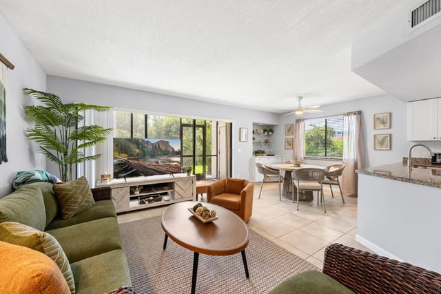 1605 S US HIGHWAY 1 F106, Jupiter, FL 33477